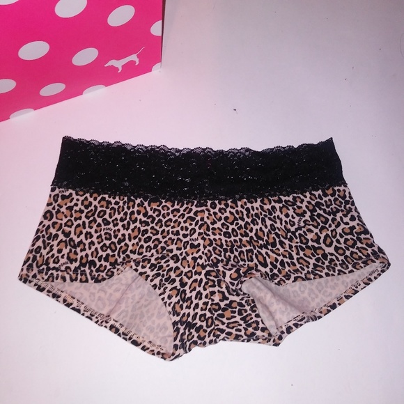 PINK Victoria's Secret Intimates & Sleepwear 335 Victoria Secret